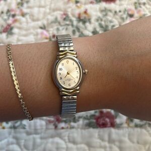 Vintage gold and silver watch stretchy fitting 17-22cm